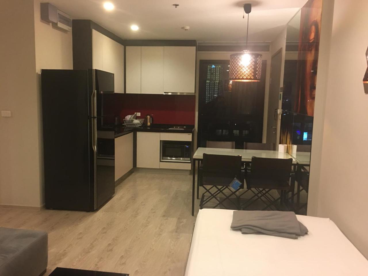 The Base Condo Pattaya Buitenkant foto